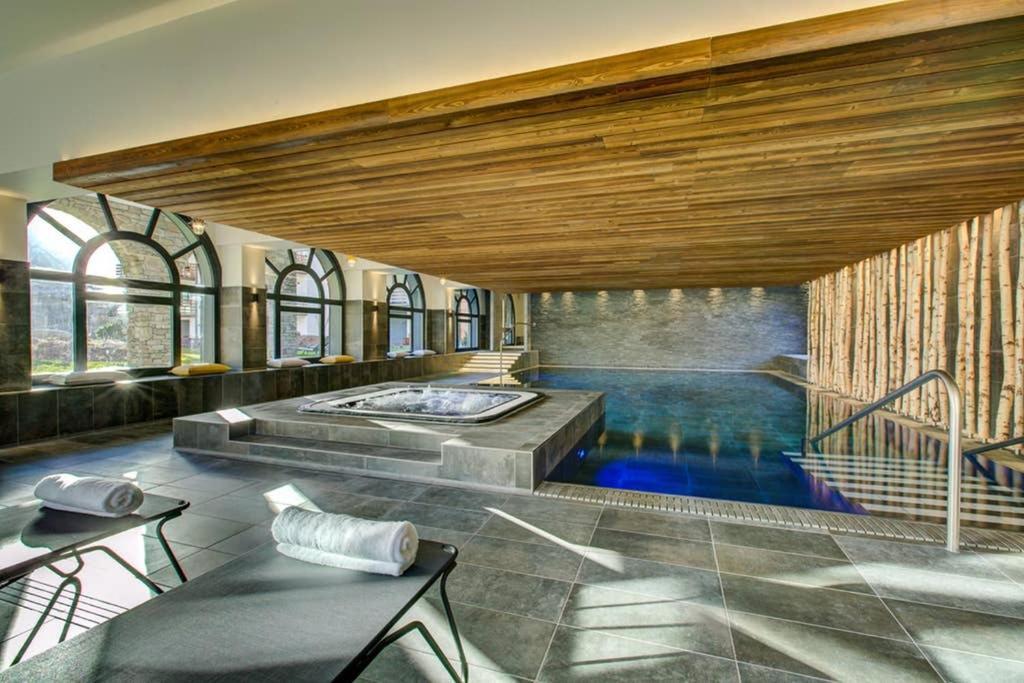 Residence Luxe 5*,Spa & Fitness, La Cordee Appartement 821 Шамони Екстериор снимка